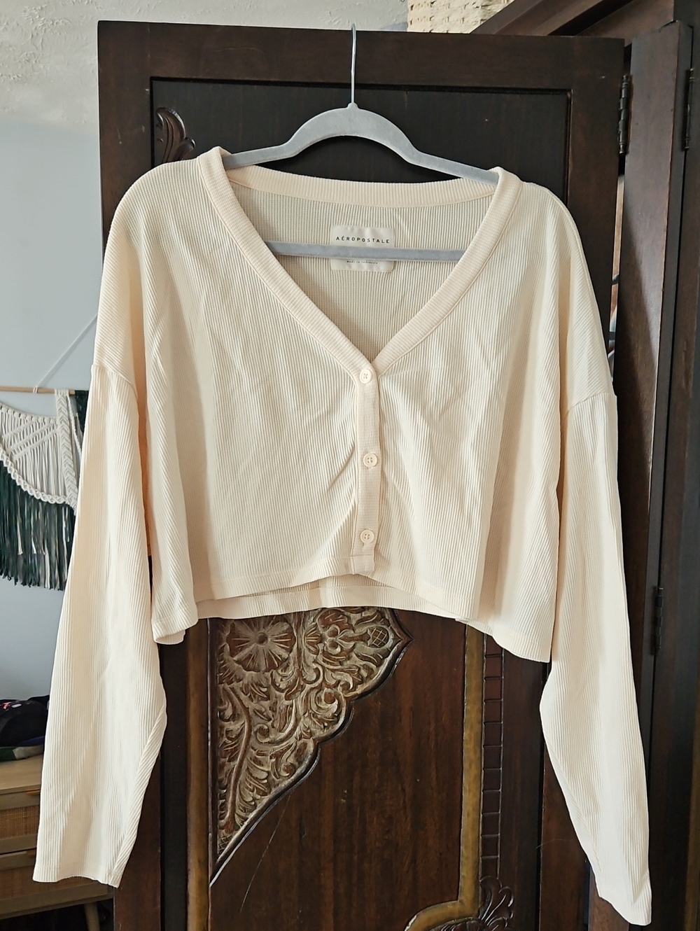 Aeropostale Cream Ribbed Cropped Button-Up Long Sleeve Top